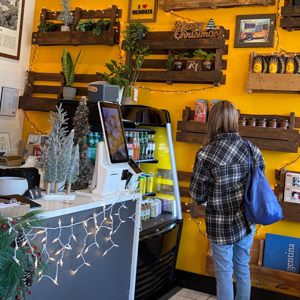 Meet your Posher, Emilie